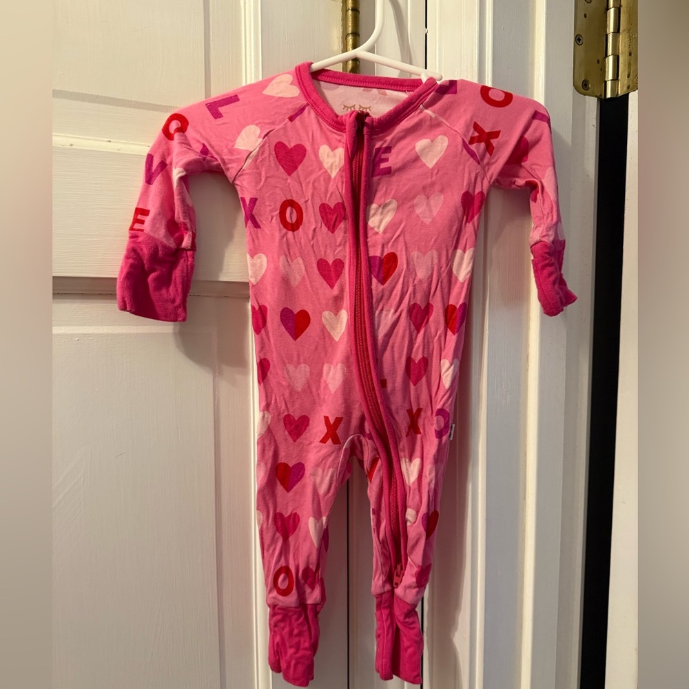 Little Sleepies Valentine Zippy